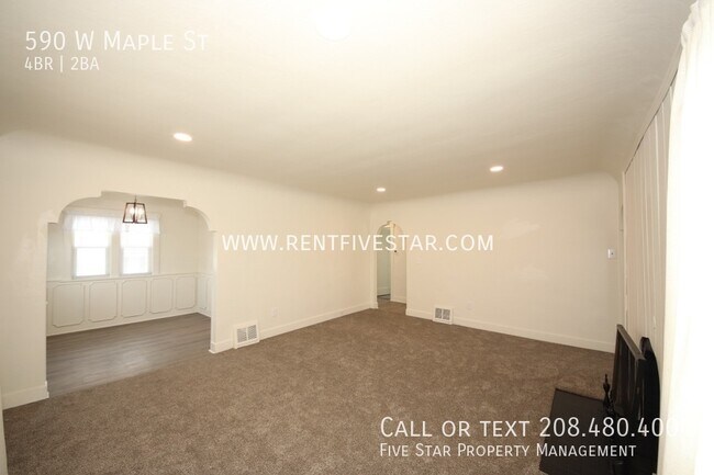 Building Photo - Fully Remodeled House in 2022! This home f...