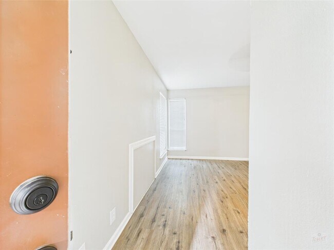 Foto del edificio - 1000 W 26th St