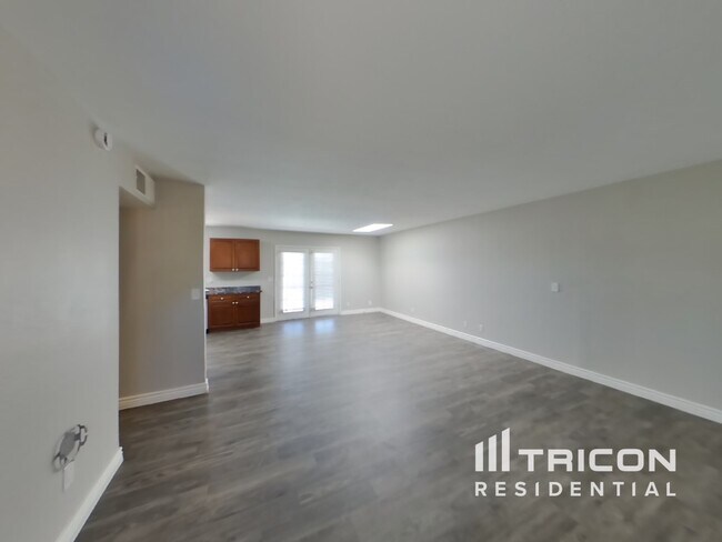 Foto del edificio - 3208 W Surrey Ave