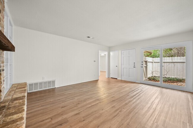 Foto del edificio - 2210 Quarry Rd