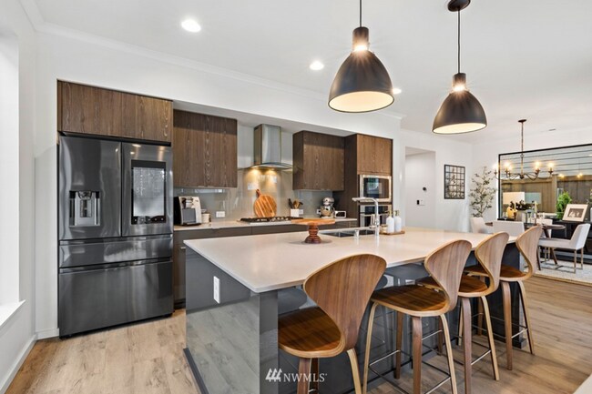 Foto del edificio - Designer 4-Bedroom Home with Covered Outdoor Living in Lake Stevens