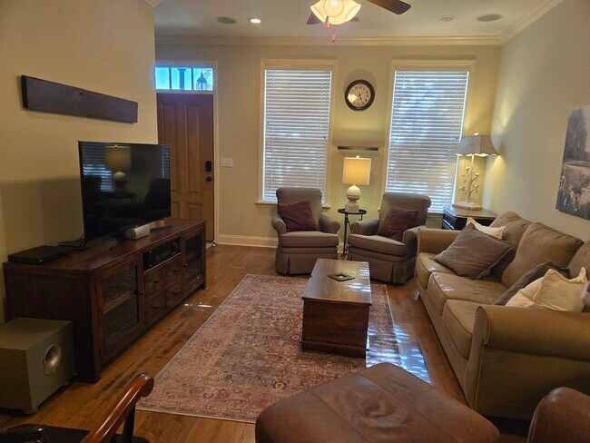 Foto del edificio - 2206 Anderson Rd