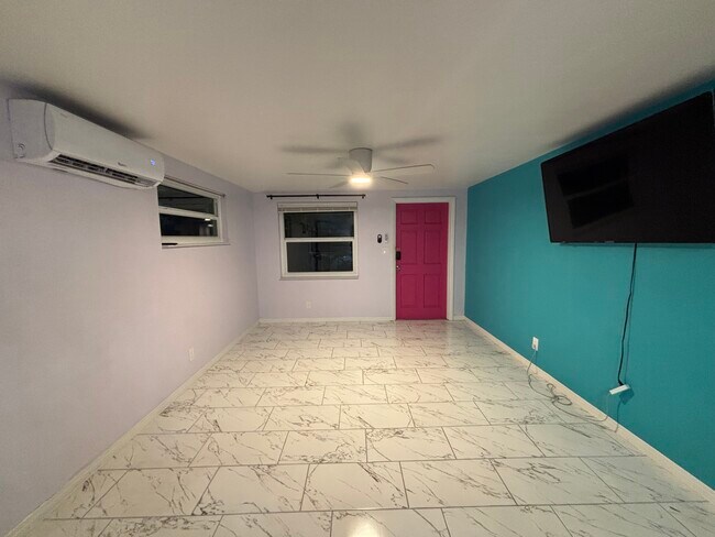 Foto del edificio - 10598 67th Ave