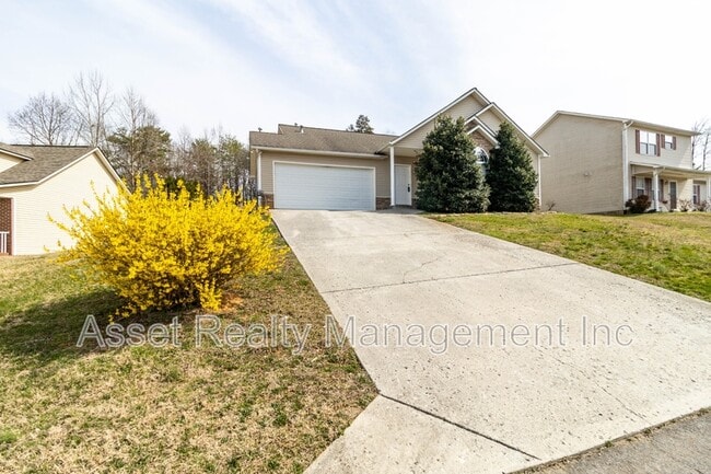 Photo - 506 Drakewood Dr House