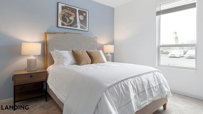 Foto del edificio - 9301 Summit Centre Way