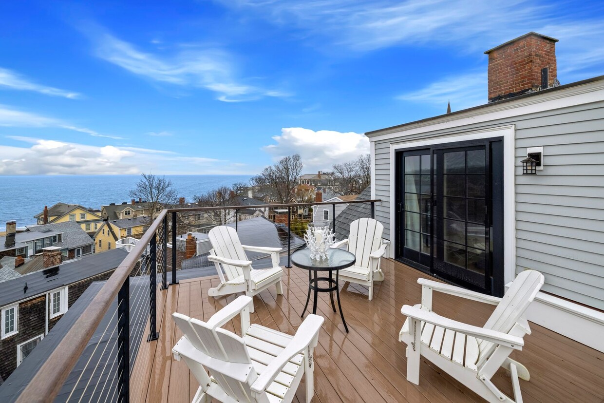 Primary Photo - WINTER RENTAL: Portside Overlook