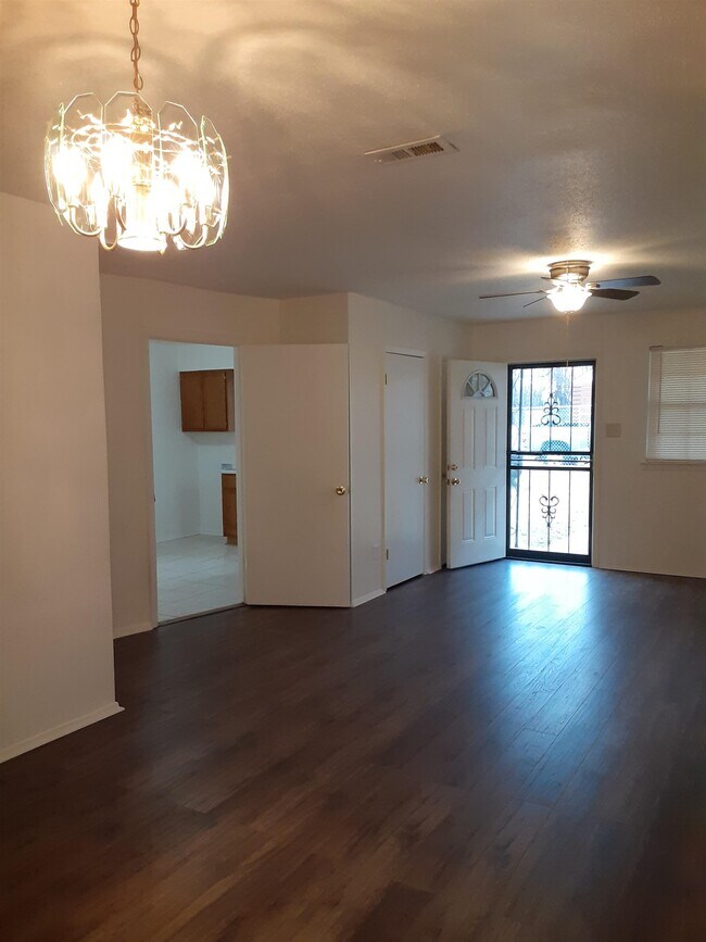 Building Photo - 1487 Dunn Ave
