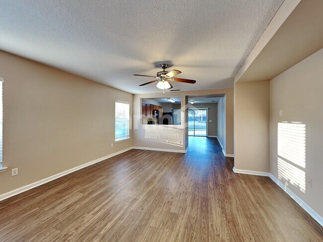 Foto del edificio - 12618 Wooded Bluff Ct