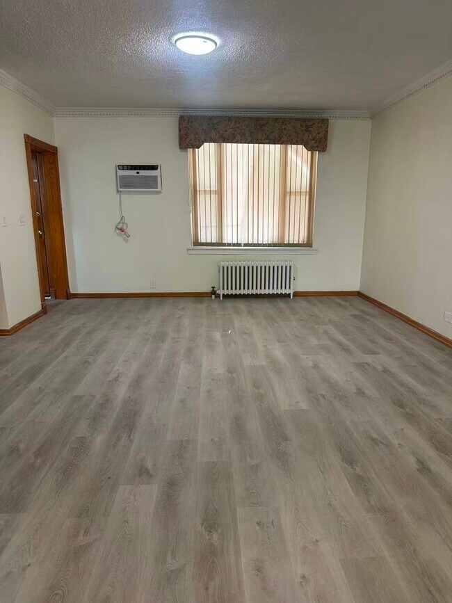 Foto del edificio - 5129 69th Pl