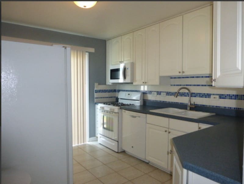 Building Photo - 1055 Hampton Harbor