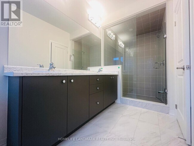 Building Photo - 2613 Apricot Ln