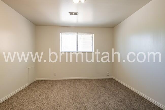 Building Photo - 1418-1426-1426 S 1100 E