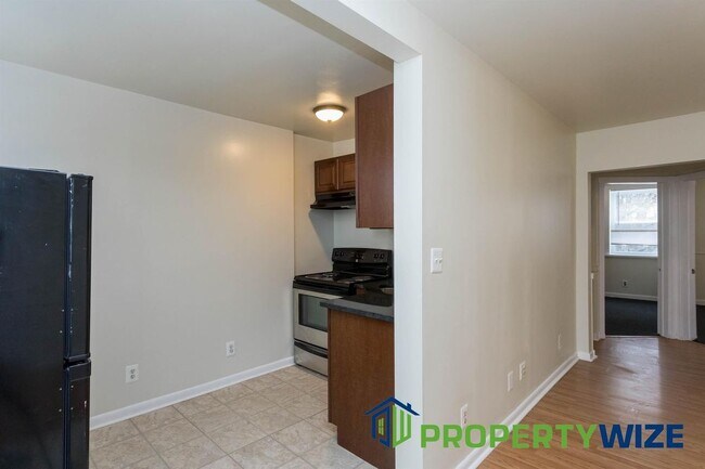 Foto del edificio - 7241 Holabird Avenue Apt B