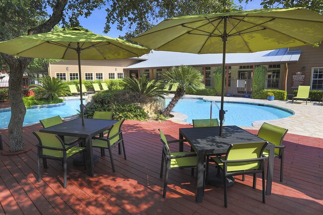 Montecito Apartments Alquileres en San Antonio, TX