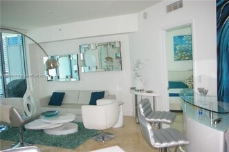 Building Photo - 350 S Miami Ave