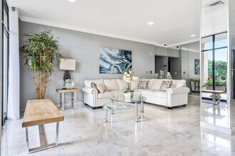Building Photo - 2425 Presidential 902 Way