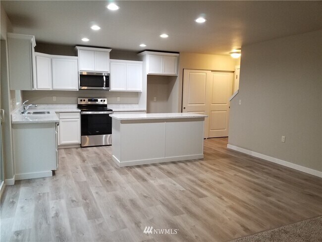 Foto del edificio - 2351 SE Kelby Cir