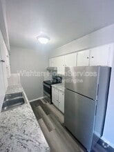 Building Photo - 219 Charleston Blvd