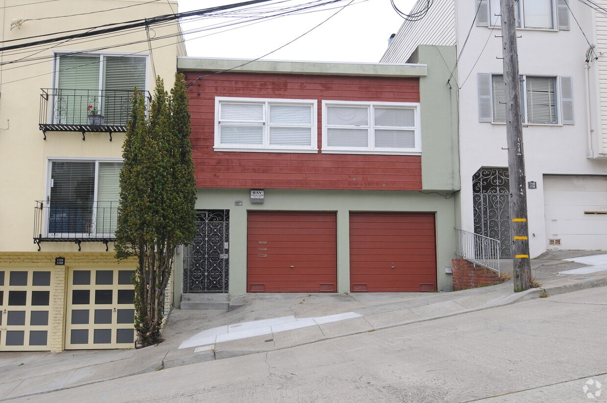 Foto principal - 1728 Funston Ave