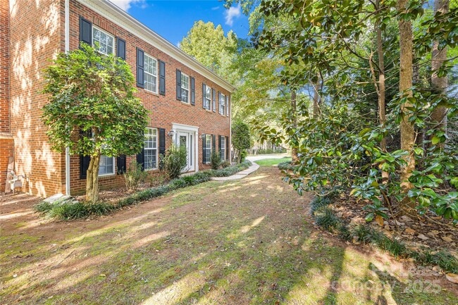 Building Photo - 4528 McKee Rd