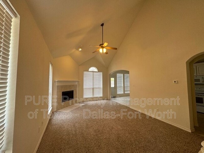 Foto del edificio - 4037 Cottage Park Ct