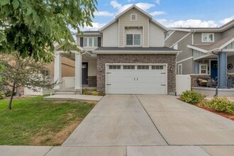 Building Photo - 2668 N Heston Park