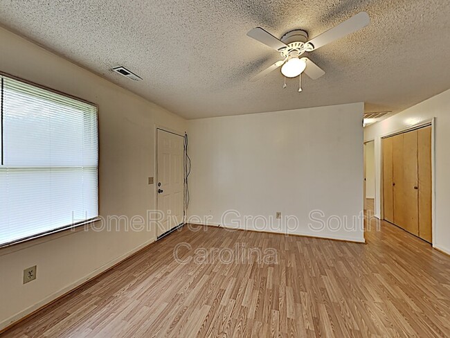 Building Photo - 62 Colts Run Ct