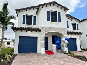 Building Photo - 11933 SW 244 Ln