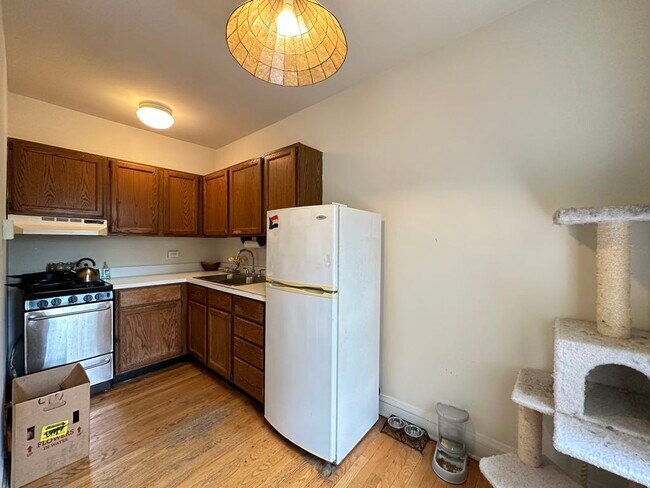 Foto del edificio - 2129 N Dayton St