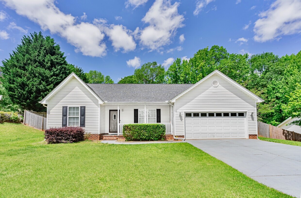 Foto principal - 125 Ashlan Woods Ct