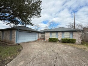 Building Photo - 13722 Burgoyne Rd