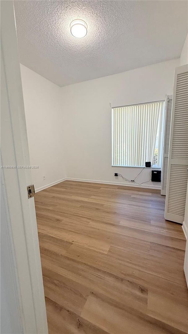 Foto del edificio - 15825 SW 11th St