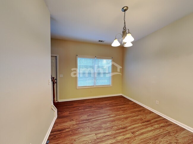 Foto del edificio - 2991 Leatherleaf Trl