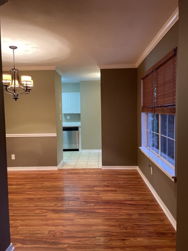 Building Photo - 112 Luden Drive D FOR RENT!