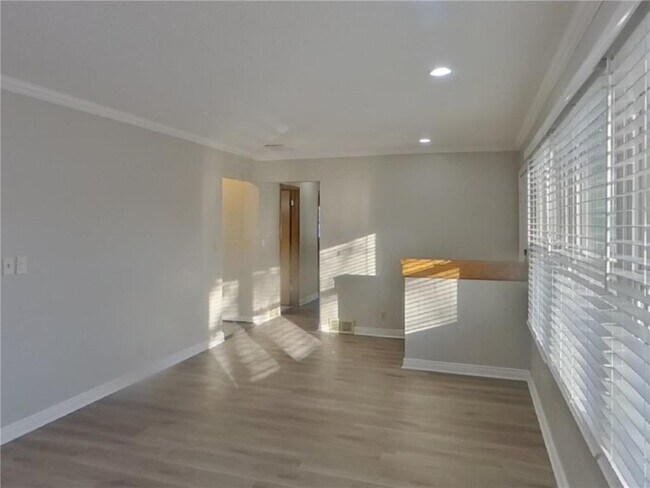 Foto del edificio - 8407 Lower 208th St W