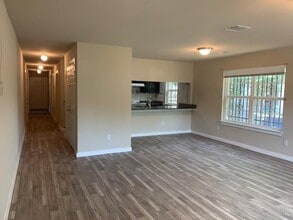 Building Photo - 3226 Navaro St