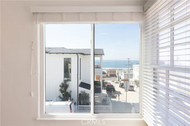 Foto del edificio - 3030 Manhattan Ave