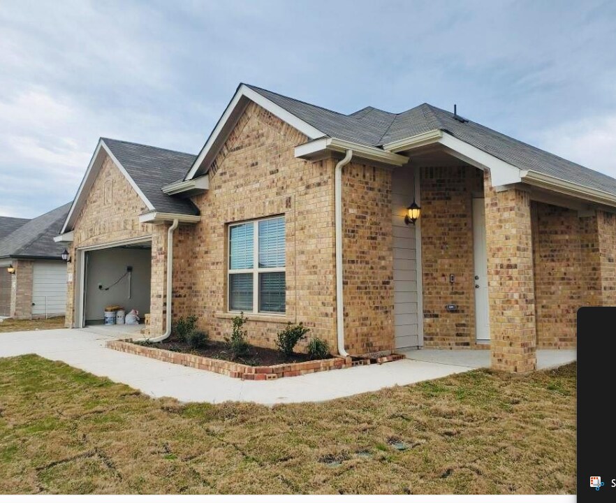 211 Colthorpe Ln, Hutto, TX 78634 House Rental in Hutto, TX