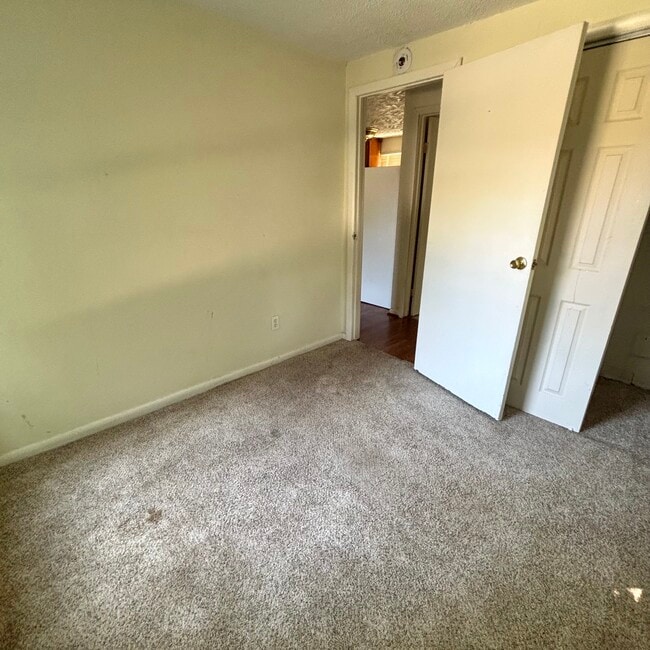 Building Photo - 3515 Bergman Ave