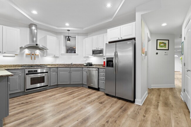 Foto del edificio - 5540 N Glenwood Ave