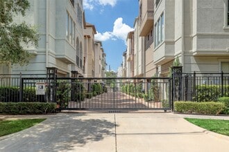 Building Photo - 1436 Wichita St