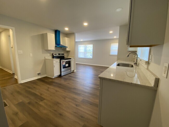 Foto del edificio - 2211 Linde St NW