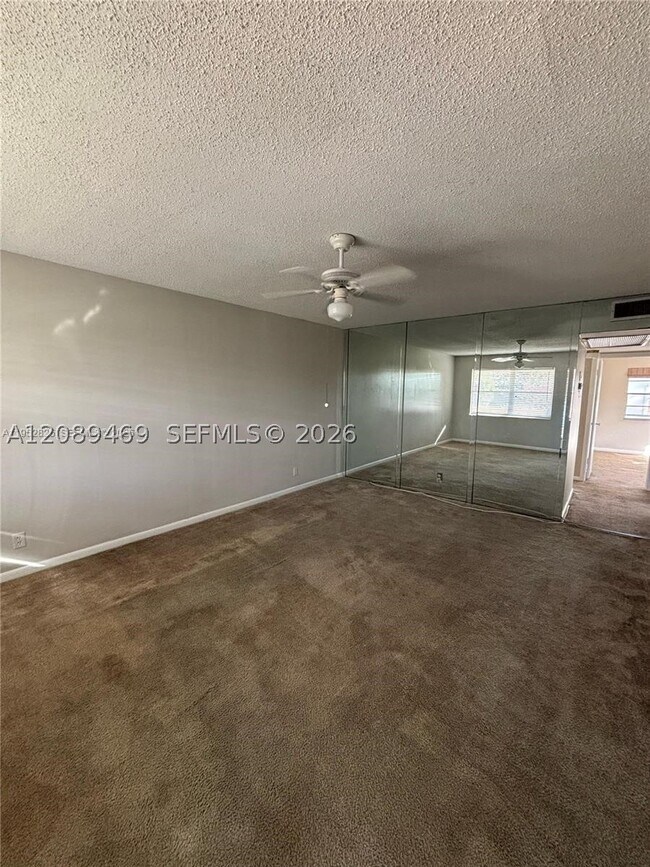 Building Photo - 179 Canterbury H