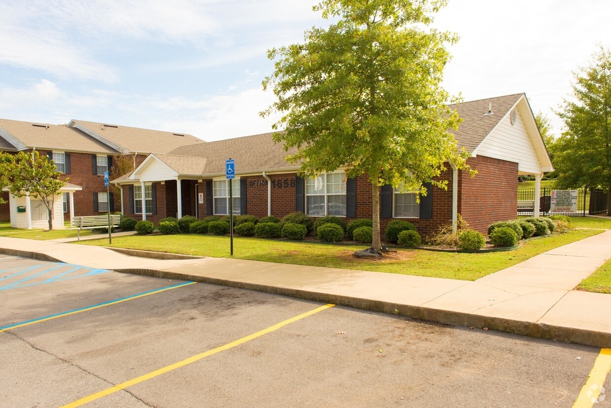 McCay's Landing I Apartments in Oneonta, AL