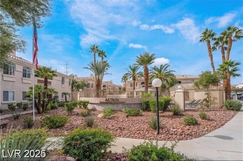 Foto del edificio - 7400 W Flamingo Rd