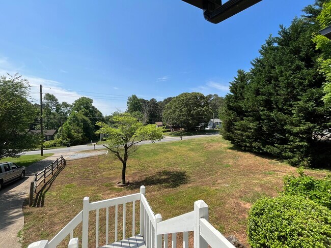 Foto del edificio - 3010 Kellogg Creek Rd