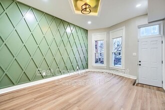 Building Photo - 319 S Mount St