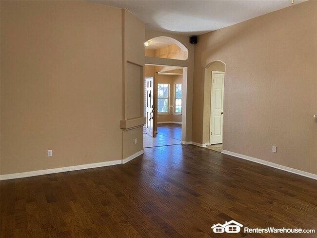 Building Photo - 15821 W Dorman Dr