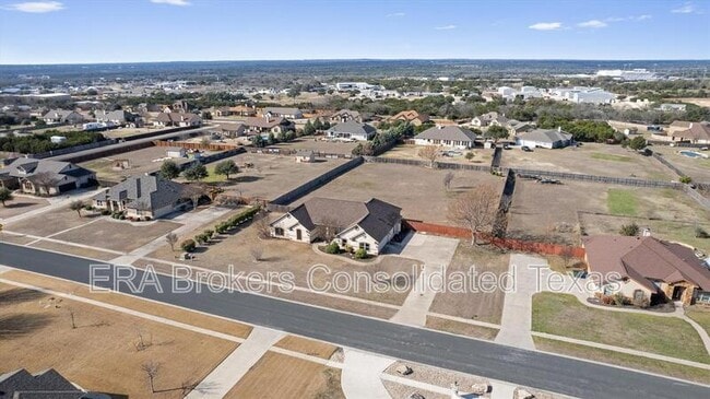 Building Photo - 209 Sarahs Ln