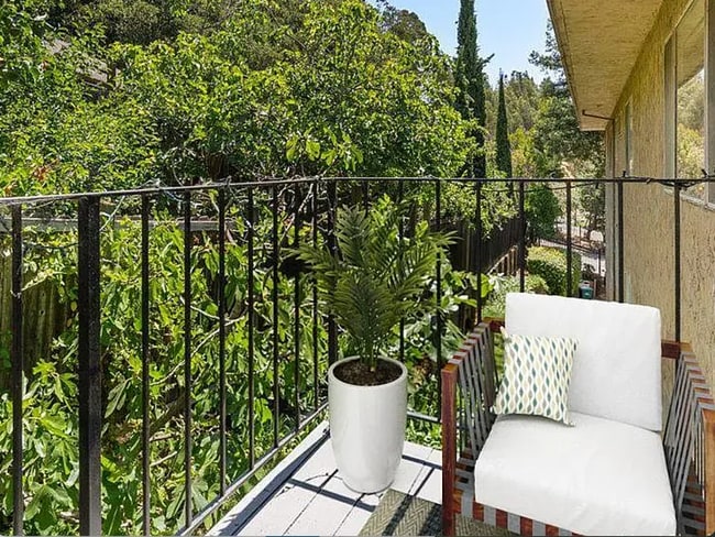 Building Photo - 7620 Mountain Blvd